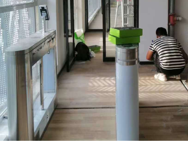 學(xué)校通道門禁系統(tǒng)怎么選擇？來看這里！