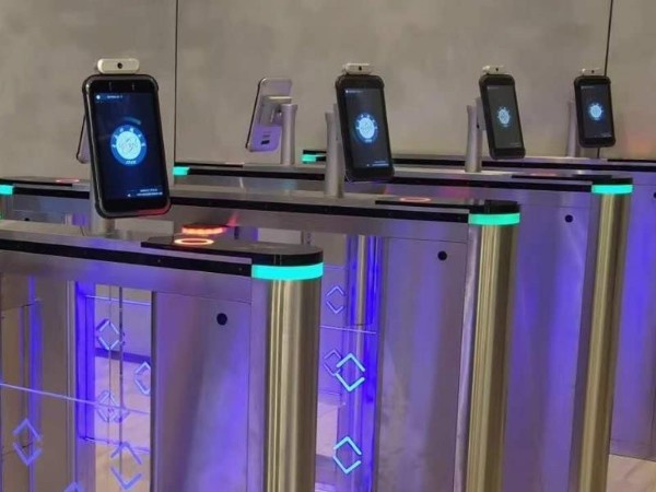 都已經到了人臉識別門禁時代了，你還在用傳統(tǒng)門禁嗎？